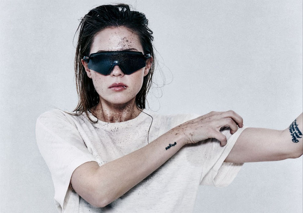 CHARLOTTE DE WITTE Has A New Single + DEBUT SHOW